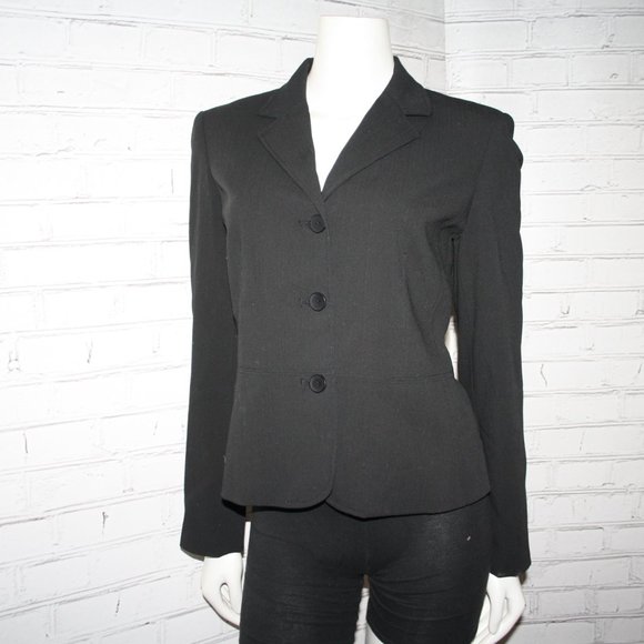 🖤👔✨ Rafaella Black Blazer (Size 8, 3-Button) - Picture 3 of 5
